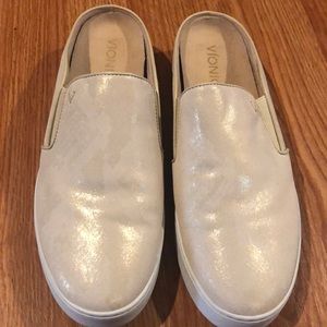 Vionic, gold shimmer, size 9, slip one, worn once